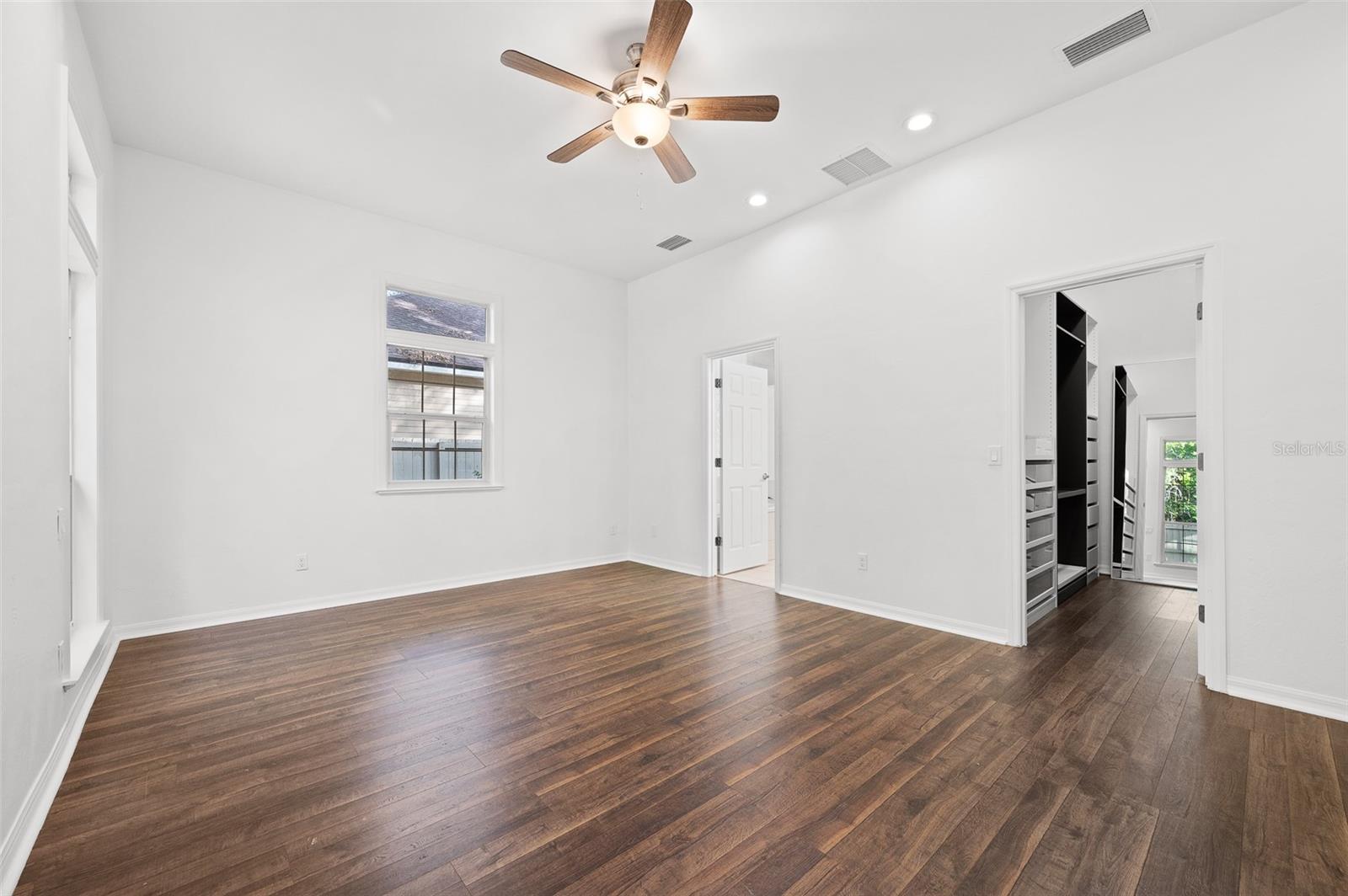 Image 21 of 46 For 9702 35th Lane