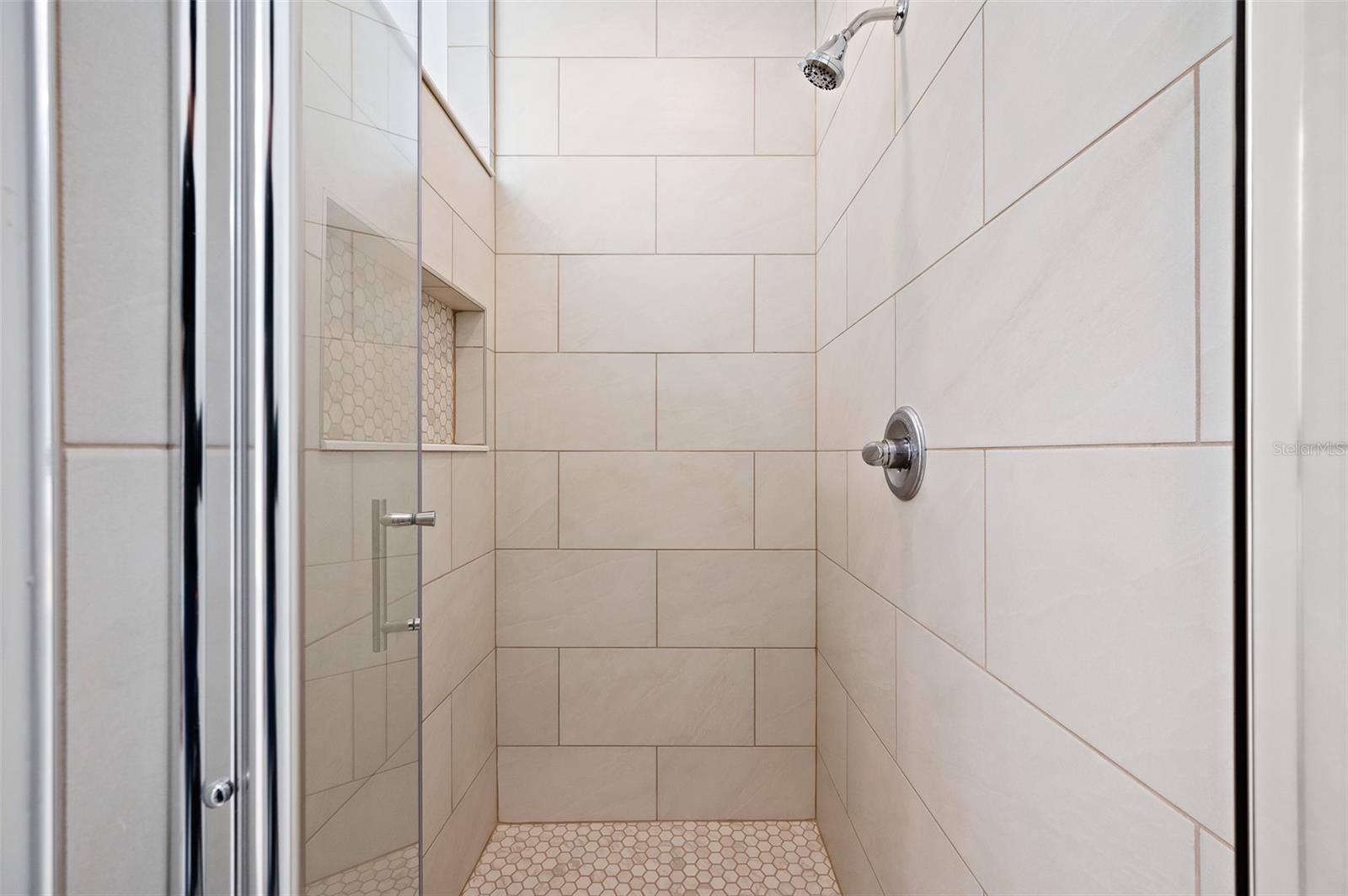 Image 26 of 46 For 9702 35th Lane