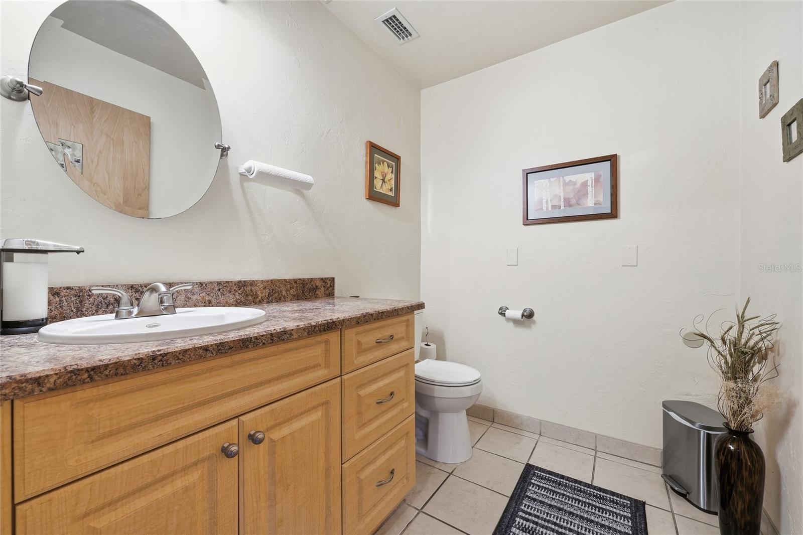 Image 12 of 23 For 4909 27th Court B