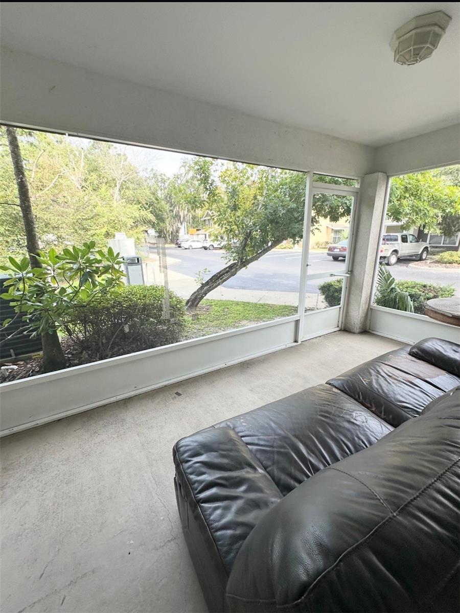 Image 7 of 8 For 2306 42nd Drive 140