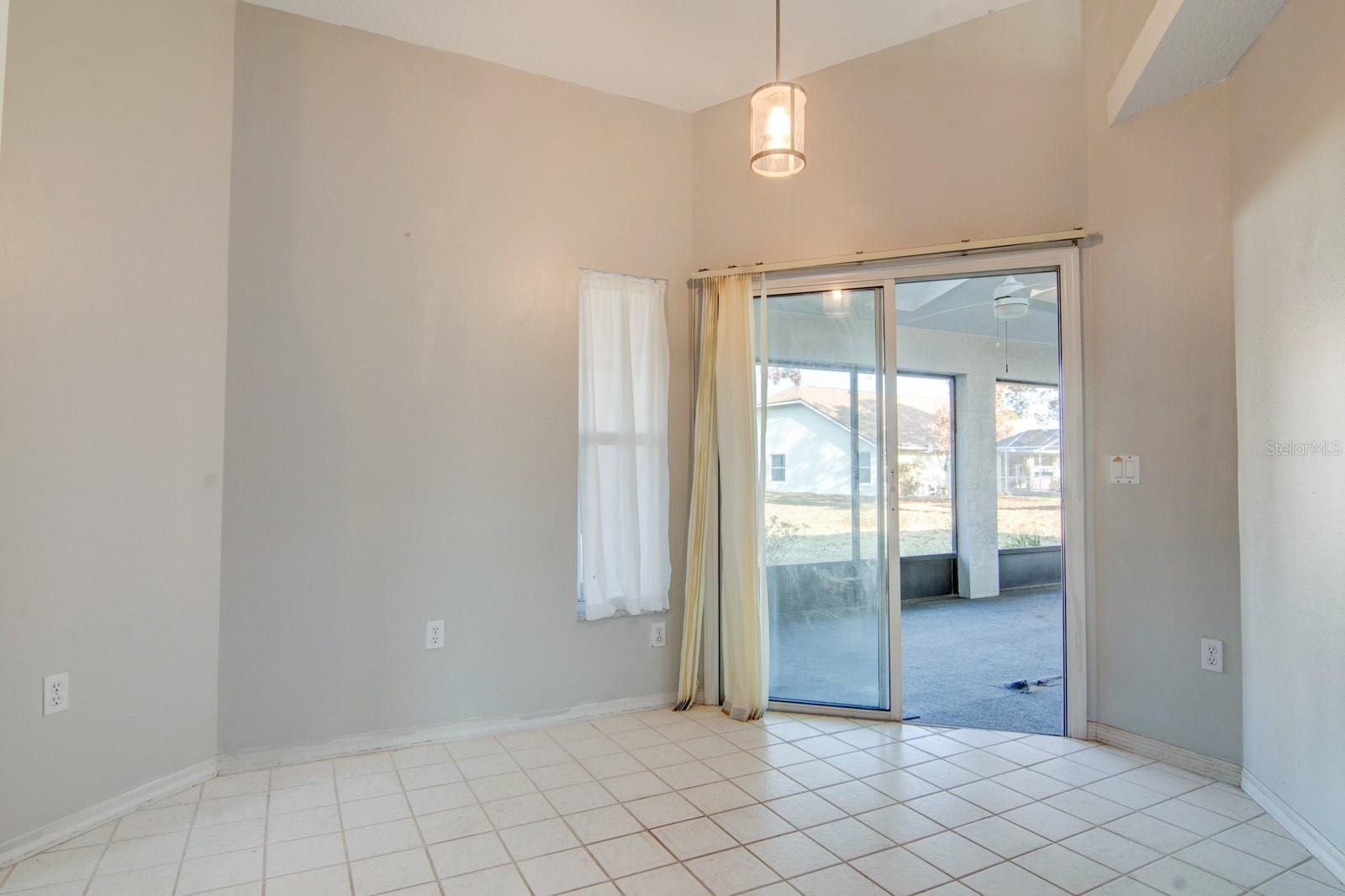 Image 13 of 28 For 119 Forest Oak Place