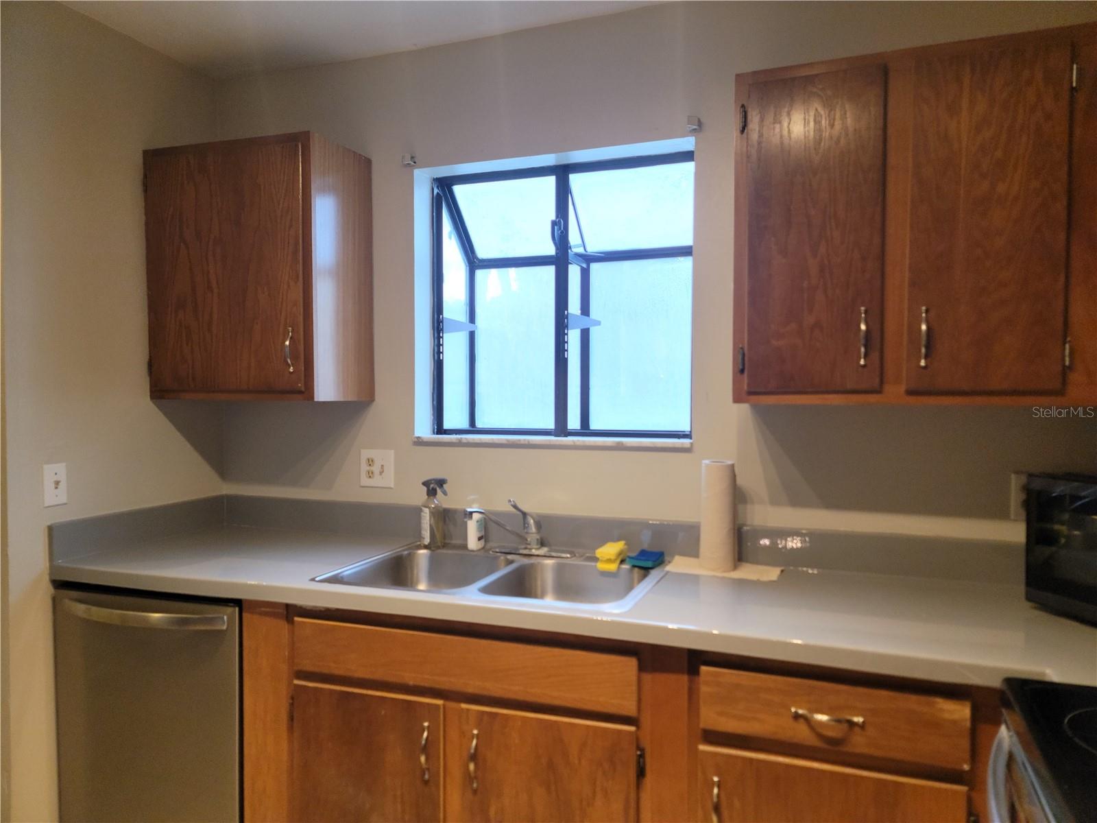 Image 11 of 15 For 2300 43rd Street I1