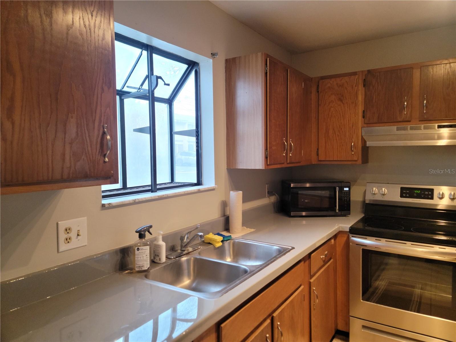 Image 3 of 15 For 2300 43rd Street I1