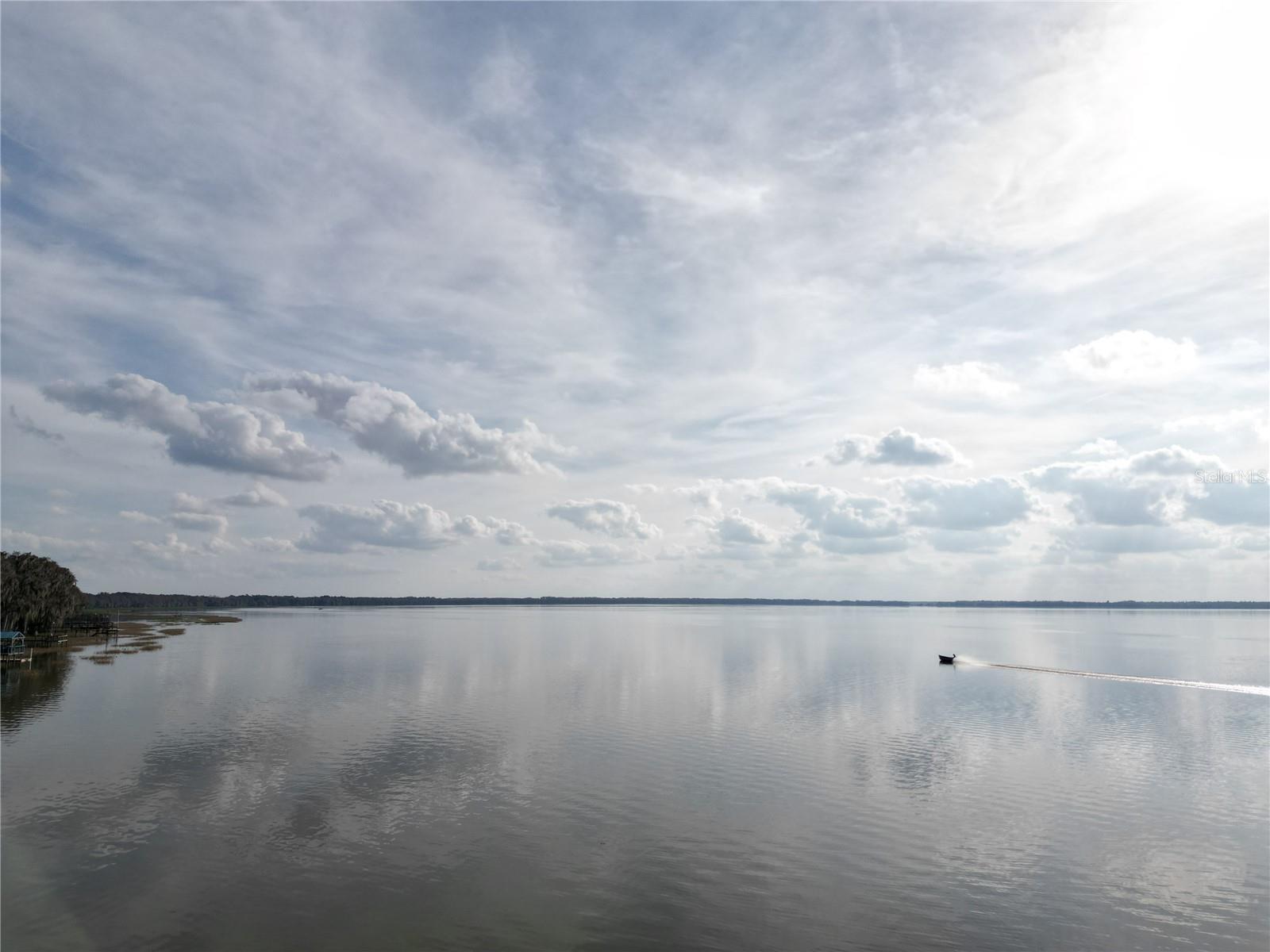 Image 4 of 7 For 13910 202nd Terrace