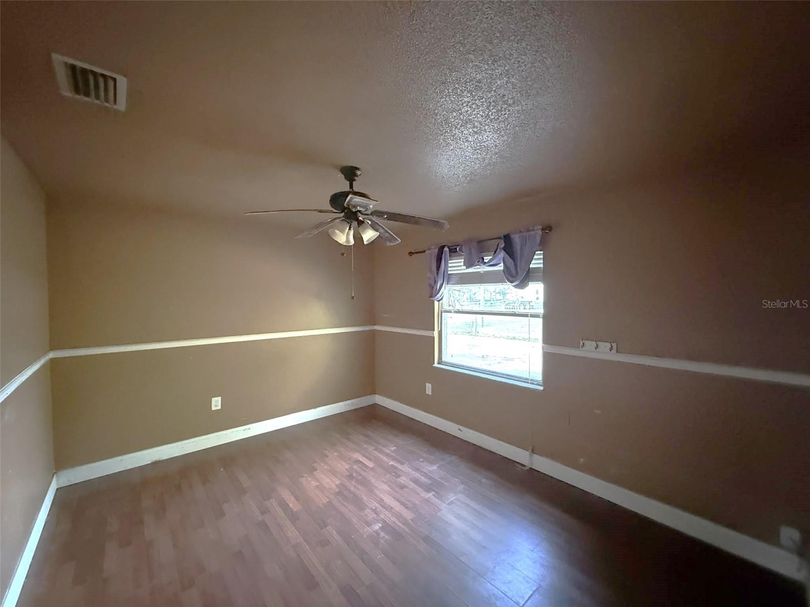 Image 12 of 14 For 825 3rd Avenue