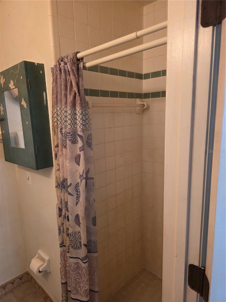 Image 23 of 37 For 1931 73rd Street