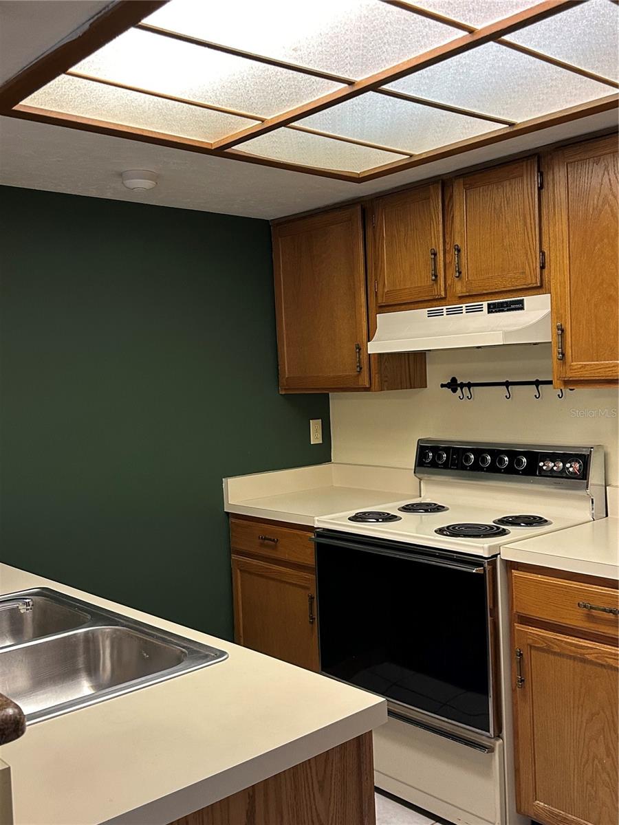 Image 3 of 4 For 822 56th Terrace