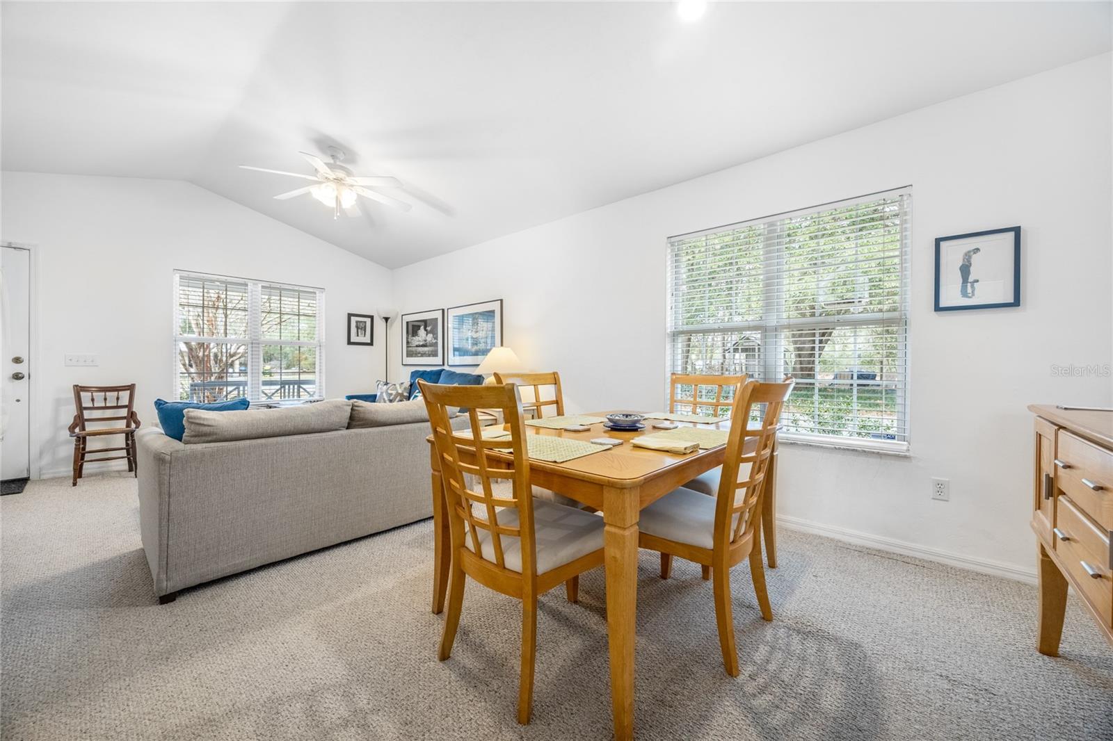 Image 11 of 48 For 719 Town Court