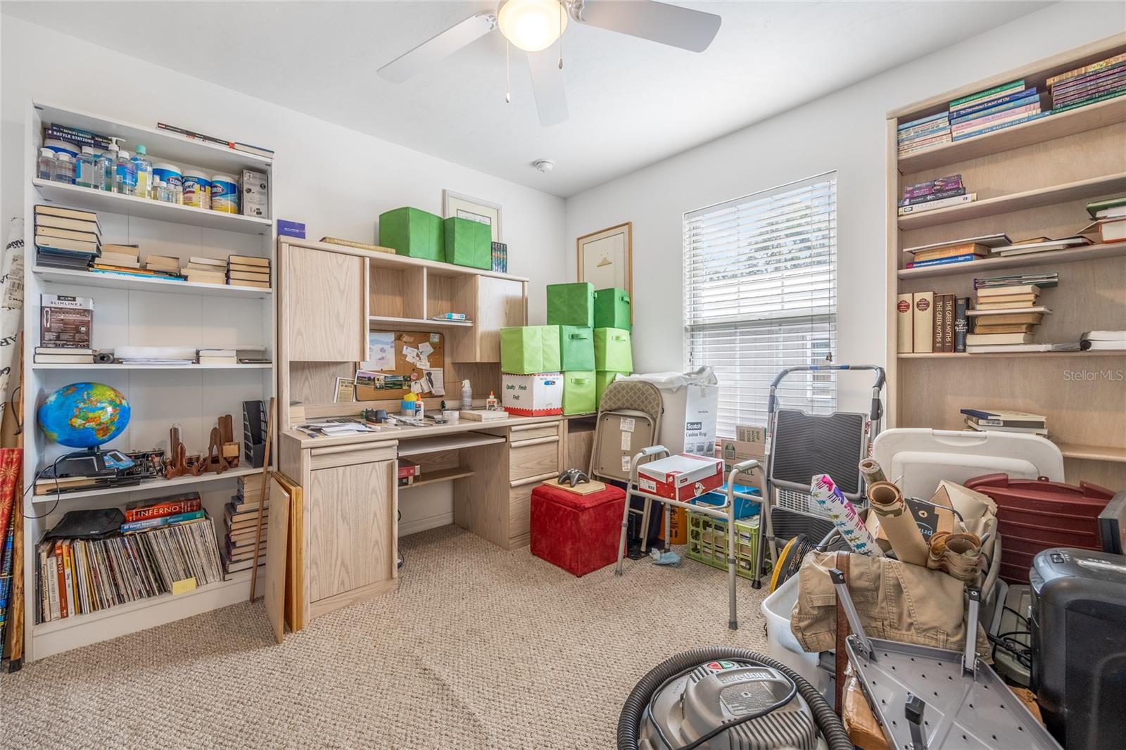 Image 32 of 48 For 719 Town Court