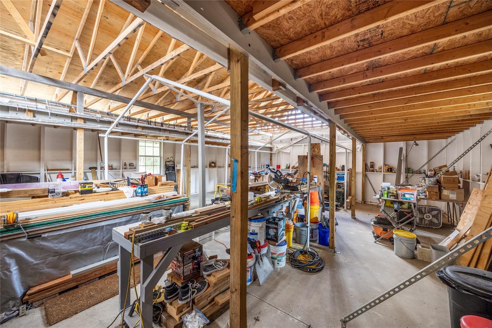 Image 41 of 48 For 719 Town Court