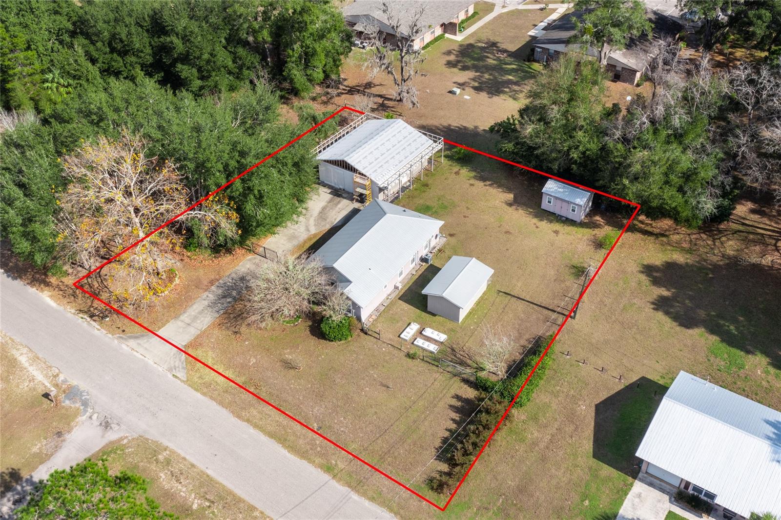 Image 47 of 48 For 719 Town Court