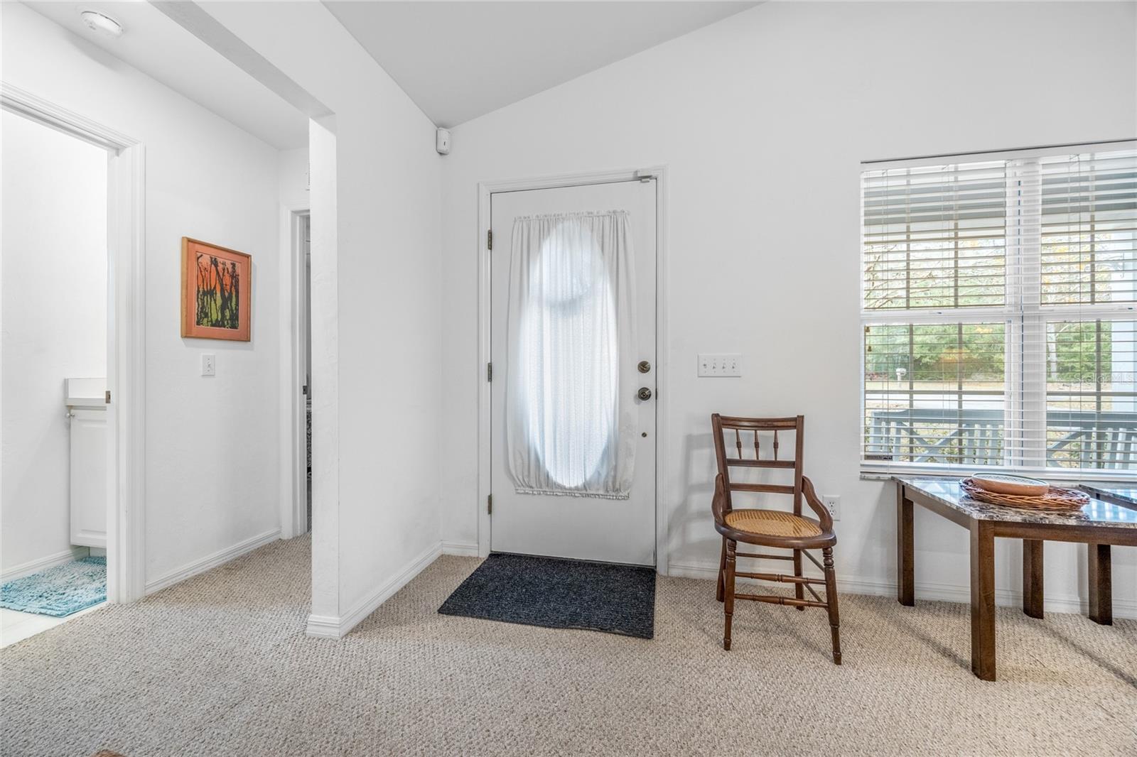 Image 5 of 48 For 719 Town Court