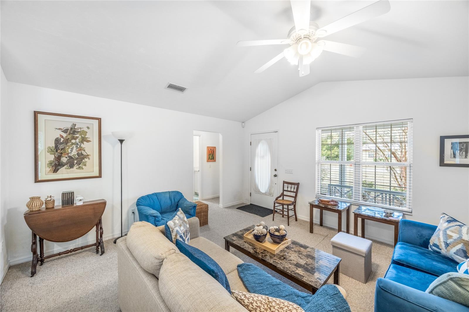 Image 7 of 48 For 719 Town Court