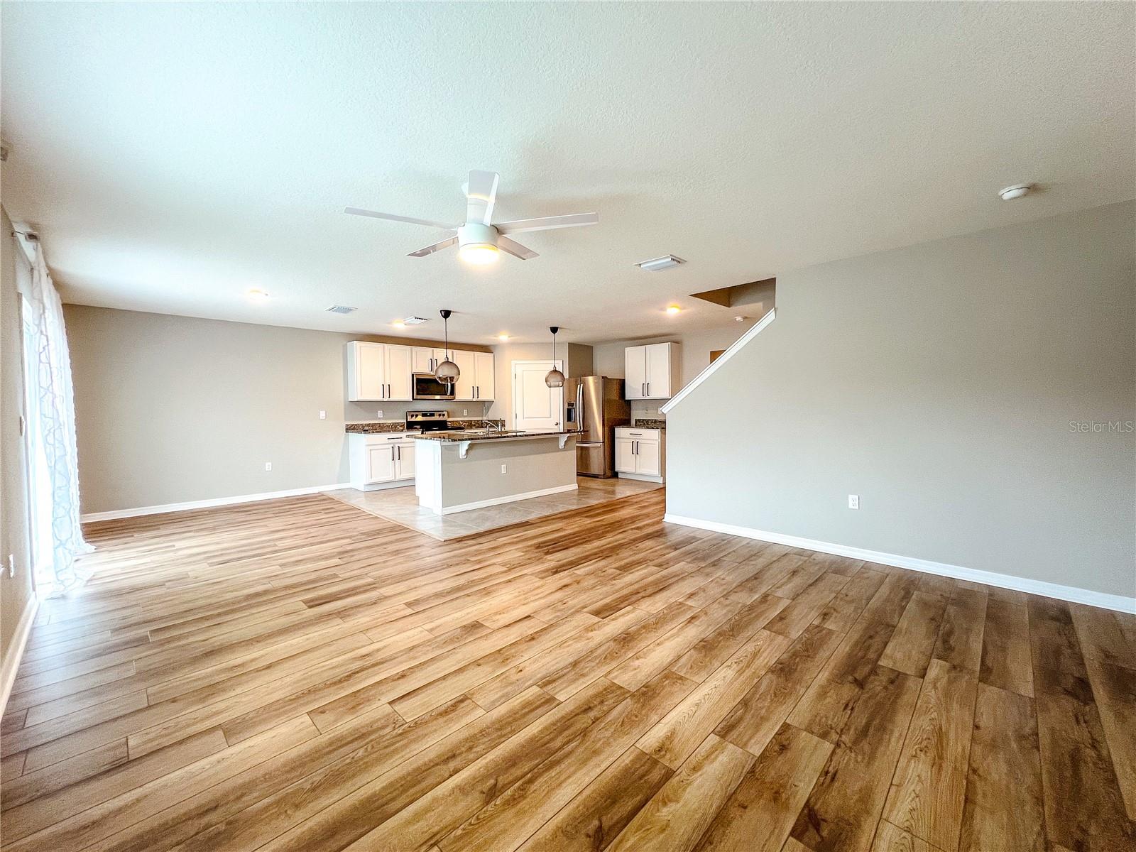 Image 5 of 13 For 19069 165th Lane