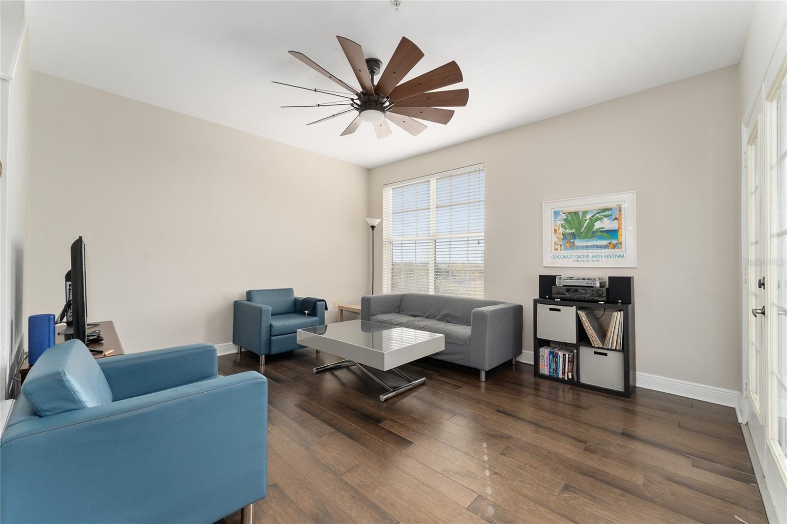 Image 13 of 59 For 201 2nd Avenue 418