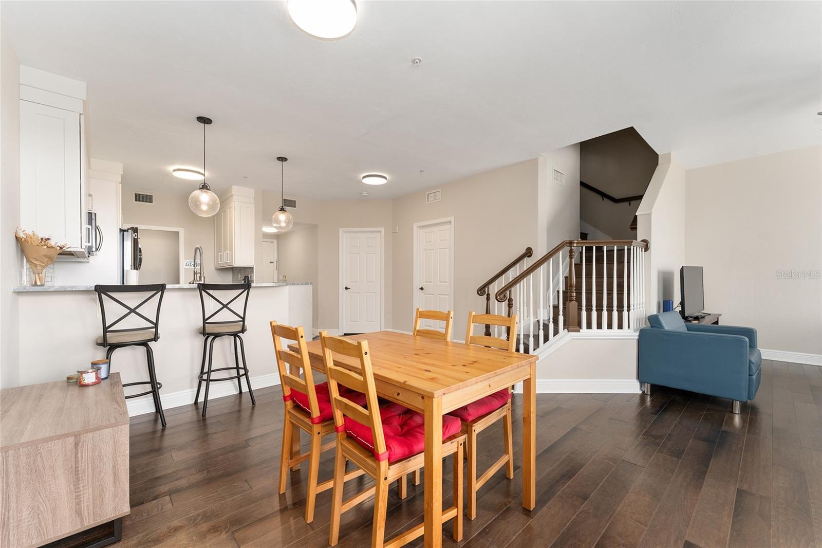 Image 15 of 59 For 201 2nd Avenue 418