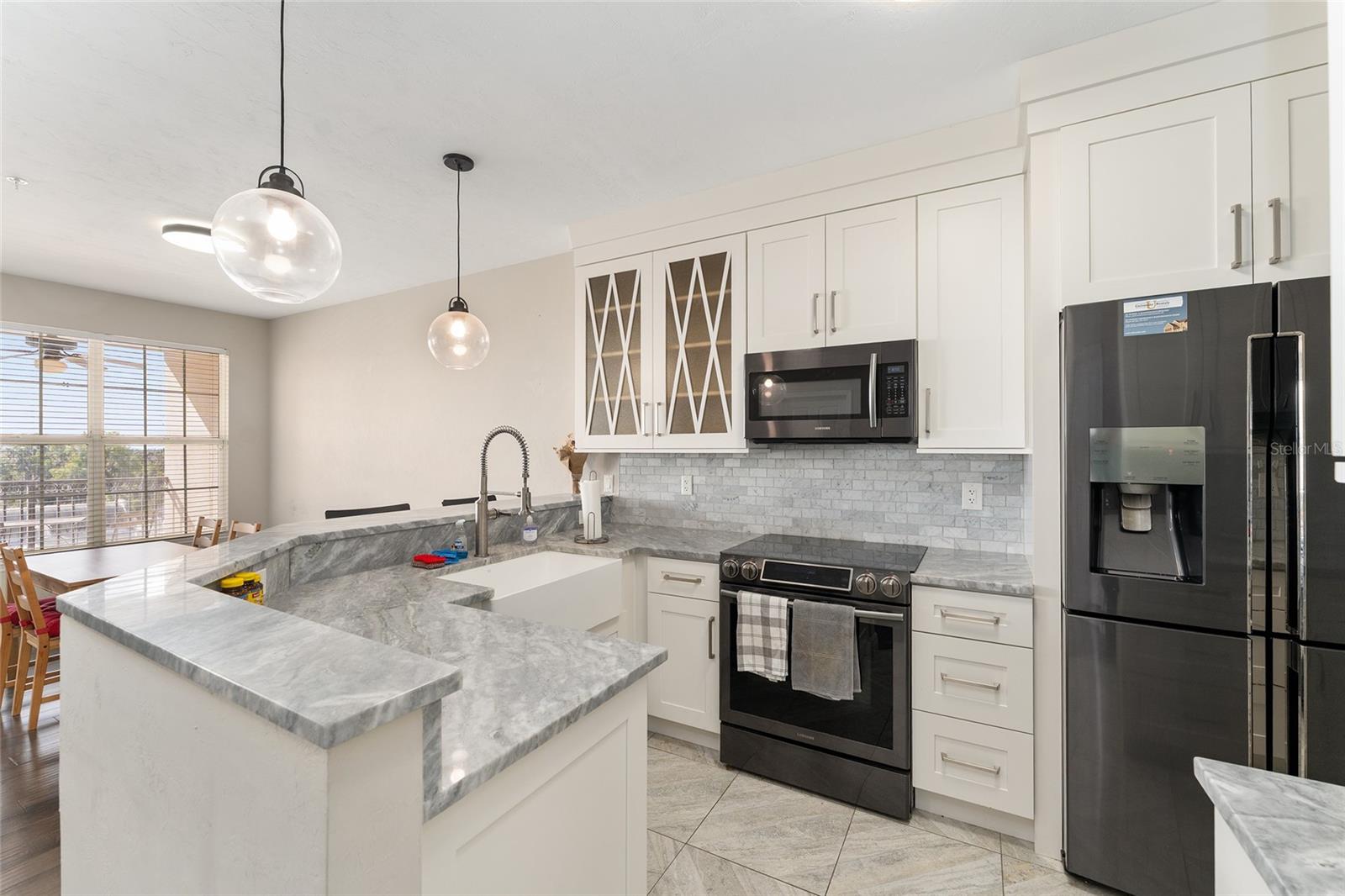 Image 20 of 59 For 201 2nd Avenue 418