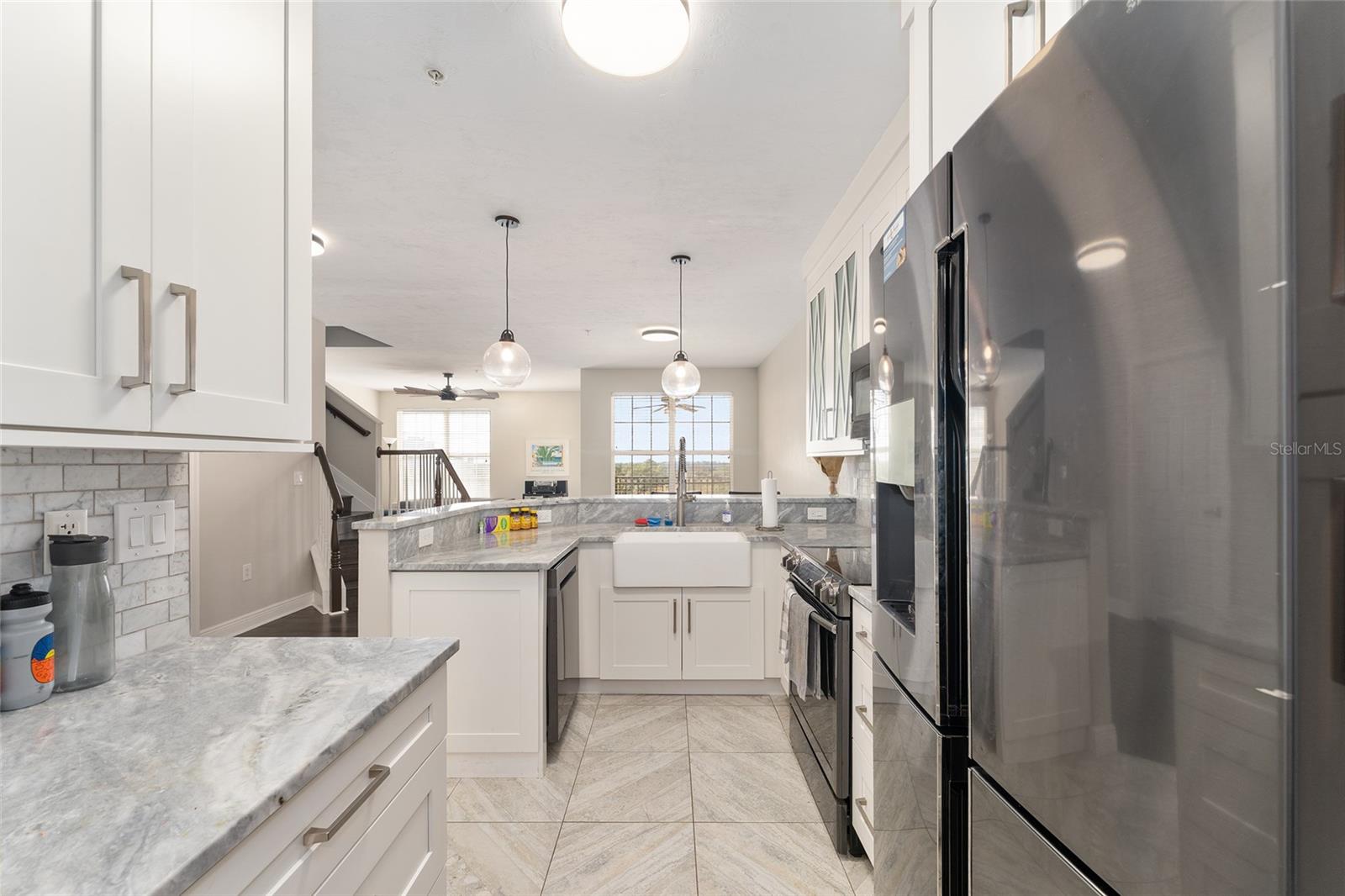 Image 24 of 59 For 201 2nd Avenue 418