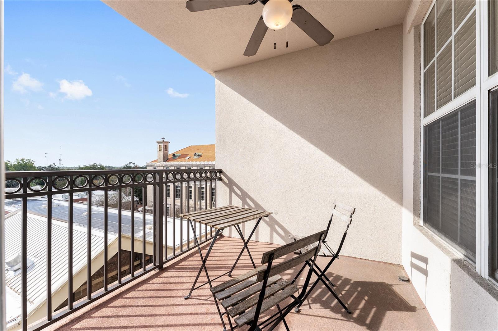 Image 26 of 59 For 201 2nd Avenue 418