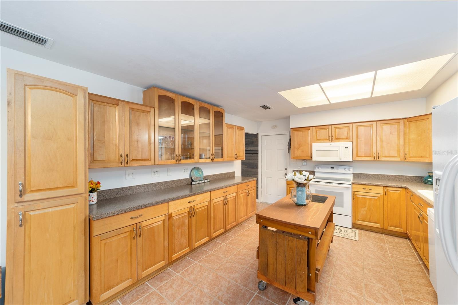 Image 11 of 37 For 5417 33rd Street