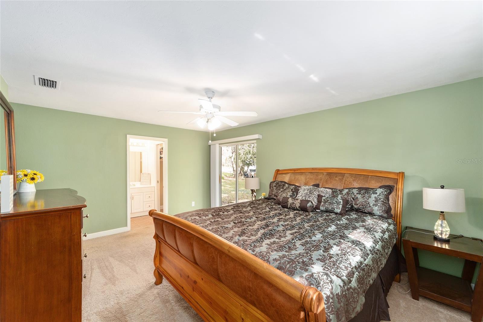 Image 17 of 37 For 5417 33rd Street