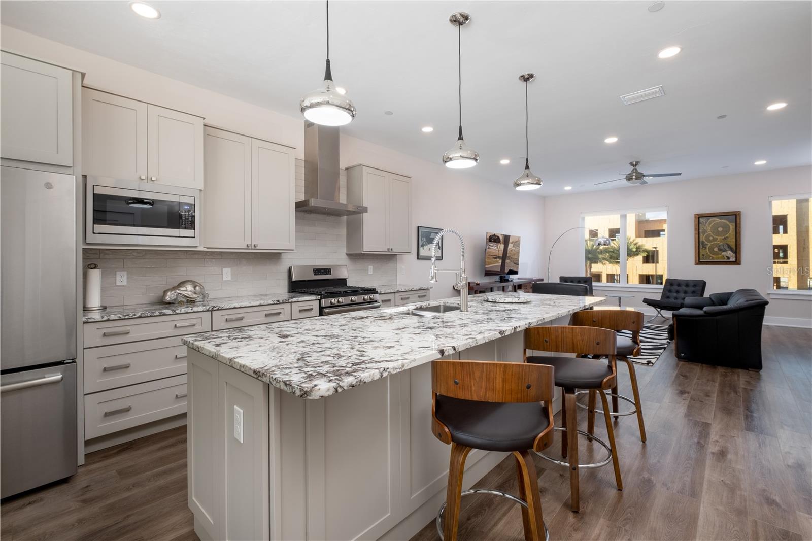 Image 4 of 30 For 5001 34th Place