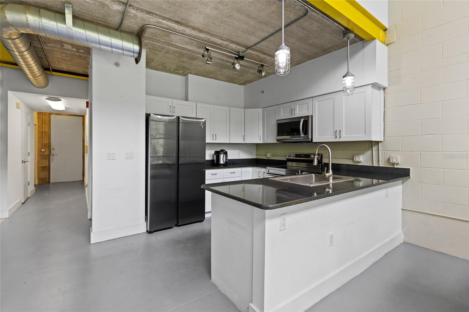 Image 10 of 22 For 2515 35th Place 203