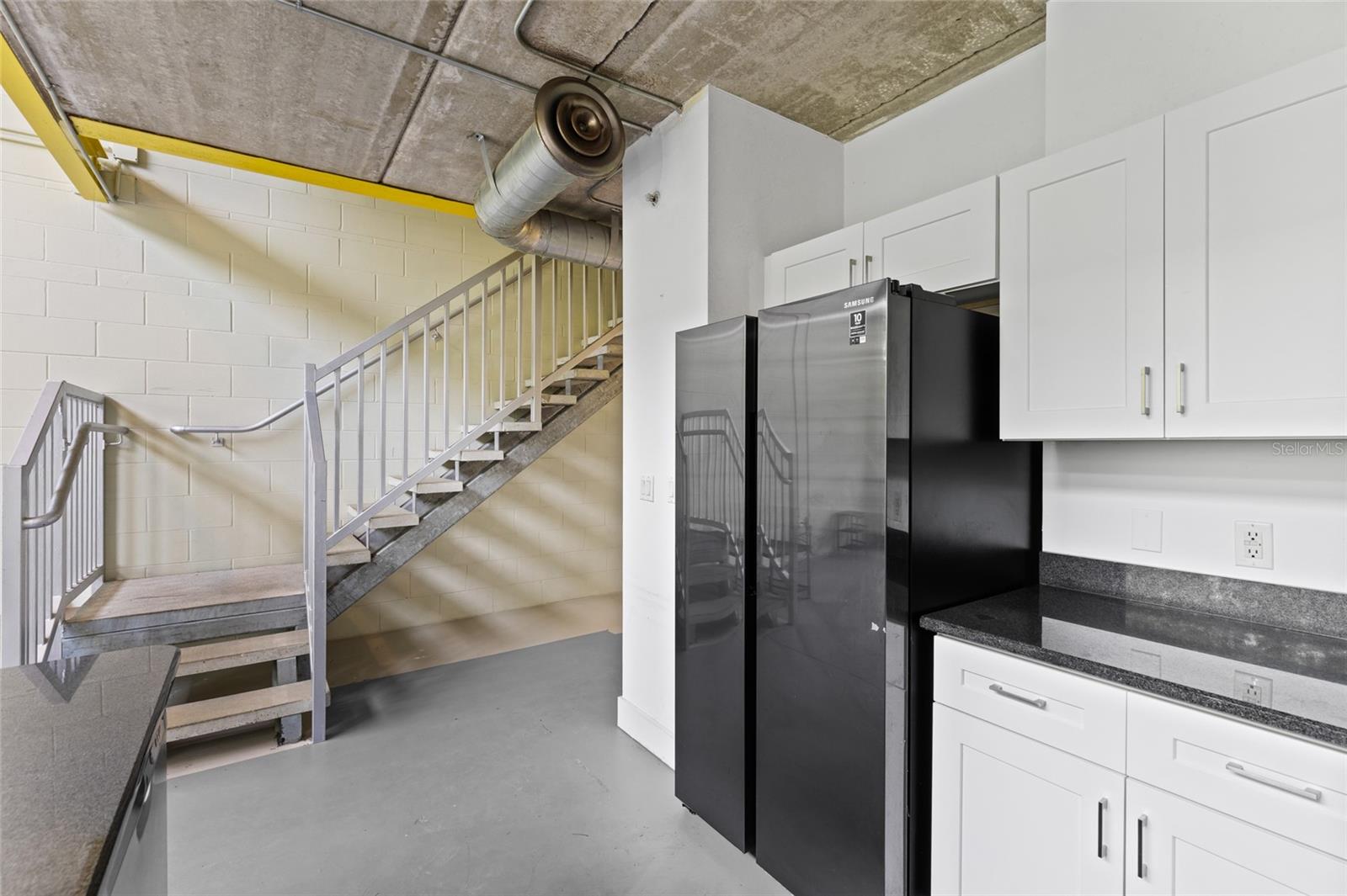 Image 13 of 22 For 2515 35th Place 203