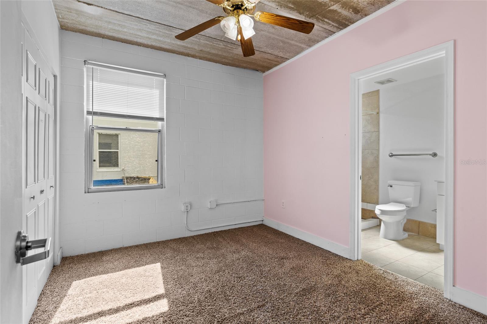 Image 15 of 22 For 2515 35th Place 203