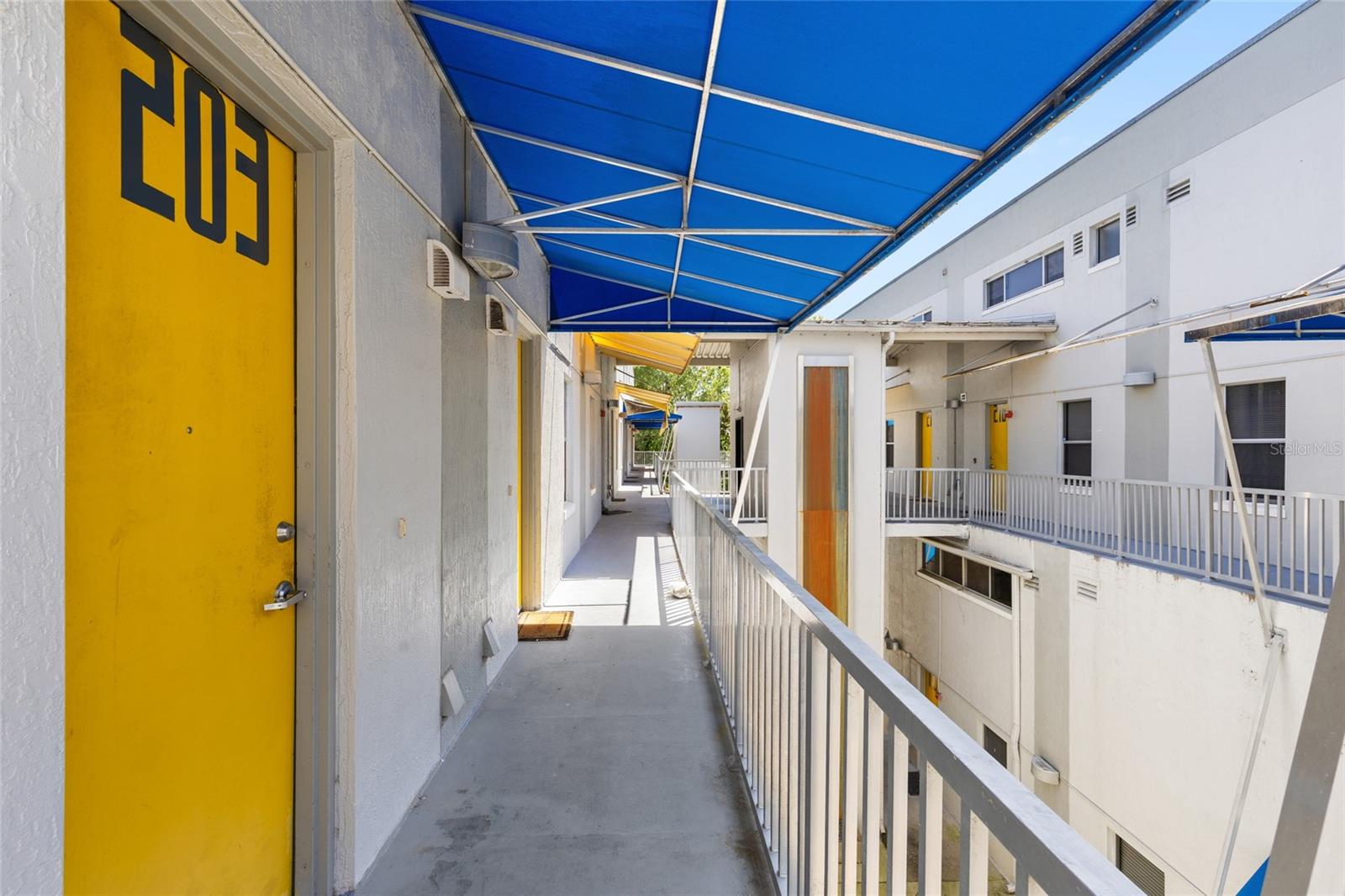 Image 5 of 22 For 2515 35th Place 203