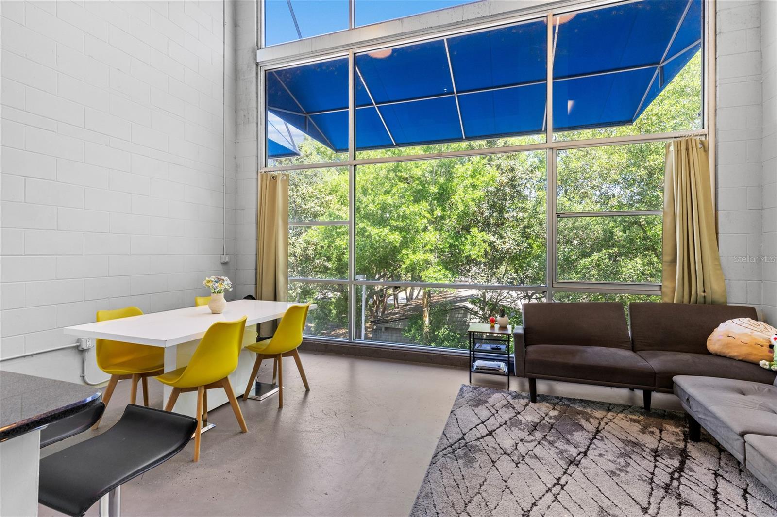 Image 6 of 22 For 2515 35th Place 203