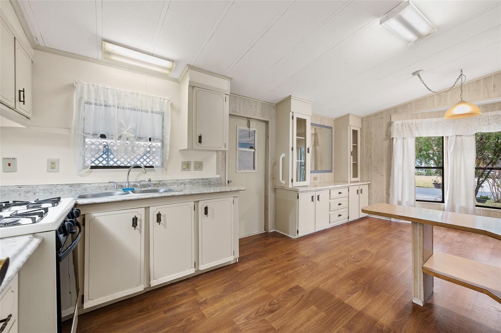 Image 10 of 23 For 8684 41st Terrace