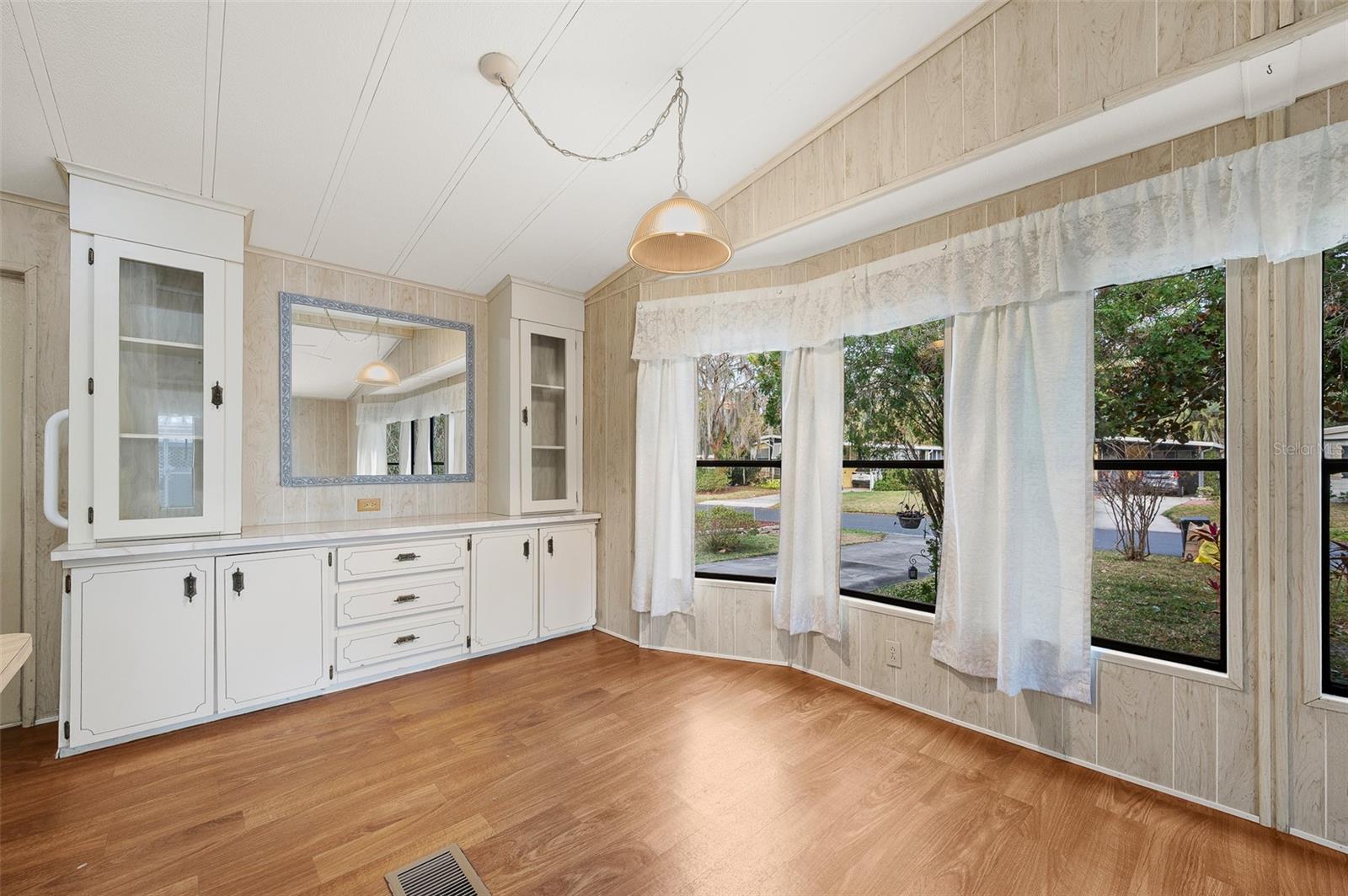 Image 5 of 23 For 8684 41st Terrace