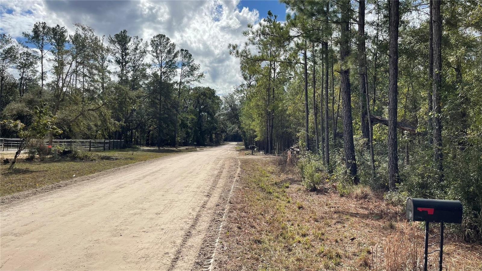 Image 5 of 13 For 15635 97th Drive