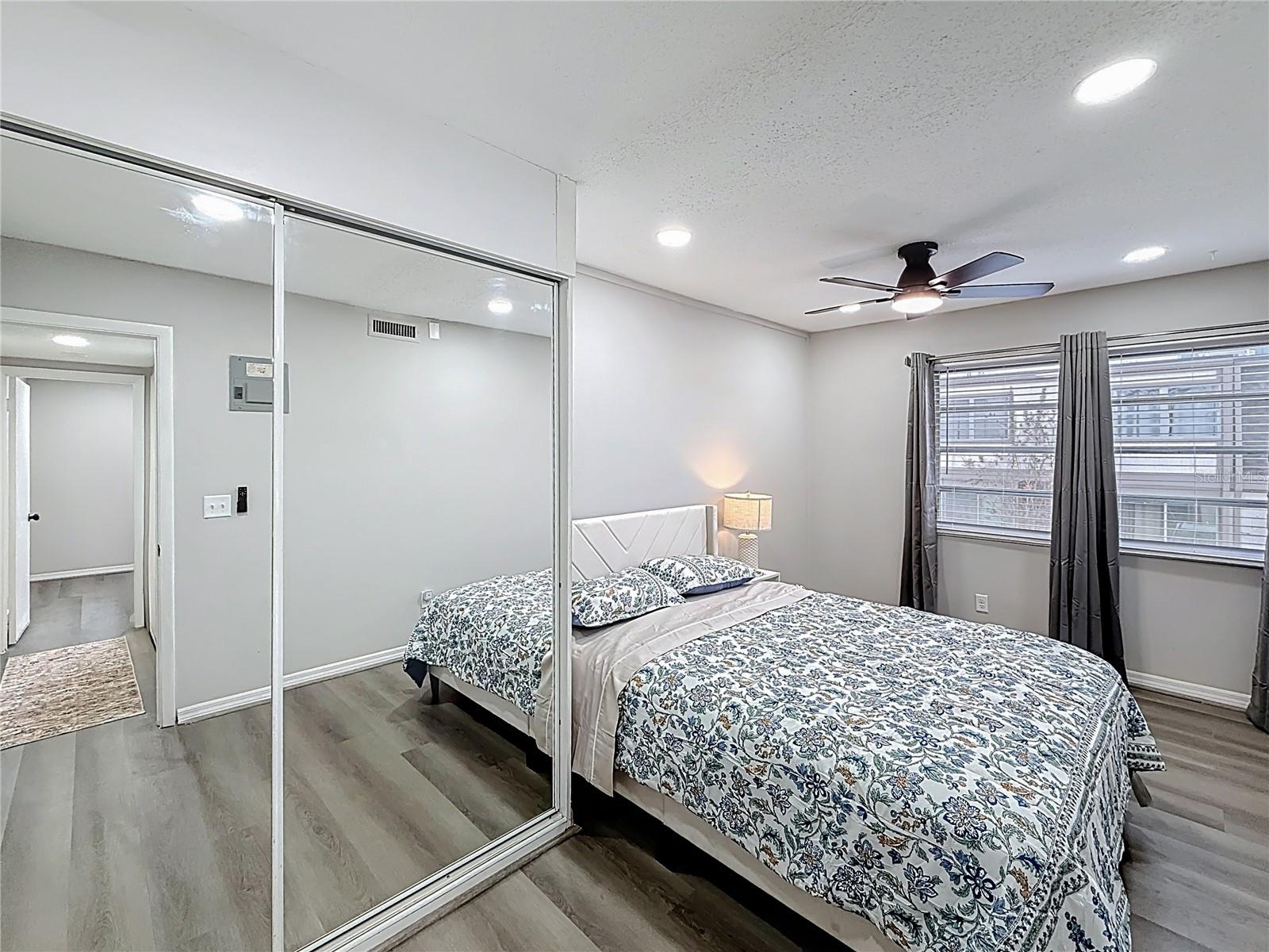 Image 15 of 28 For 1700 16th Court J21