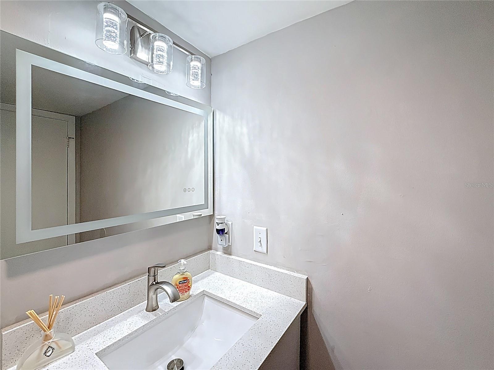 Image 24 of 28 For 1700 16th Court J21