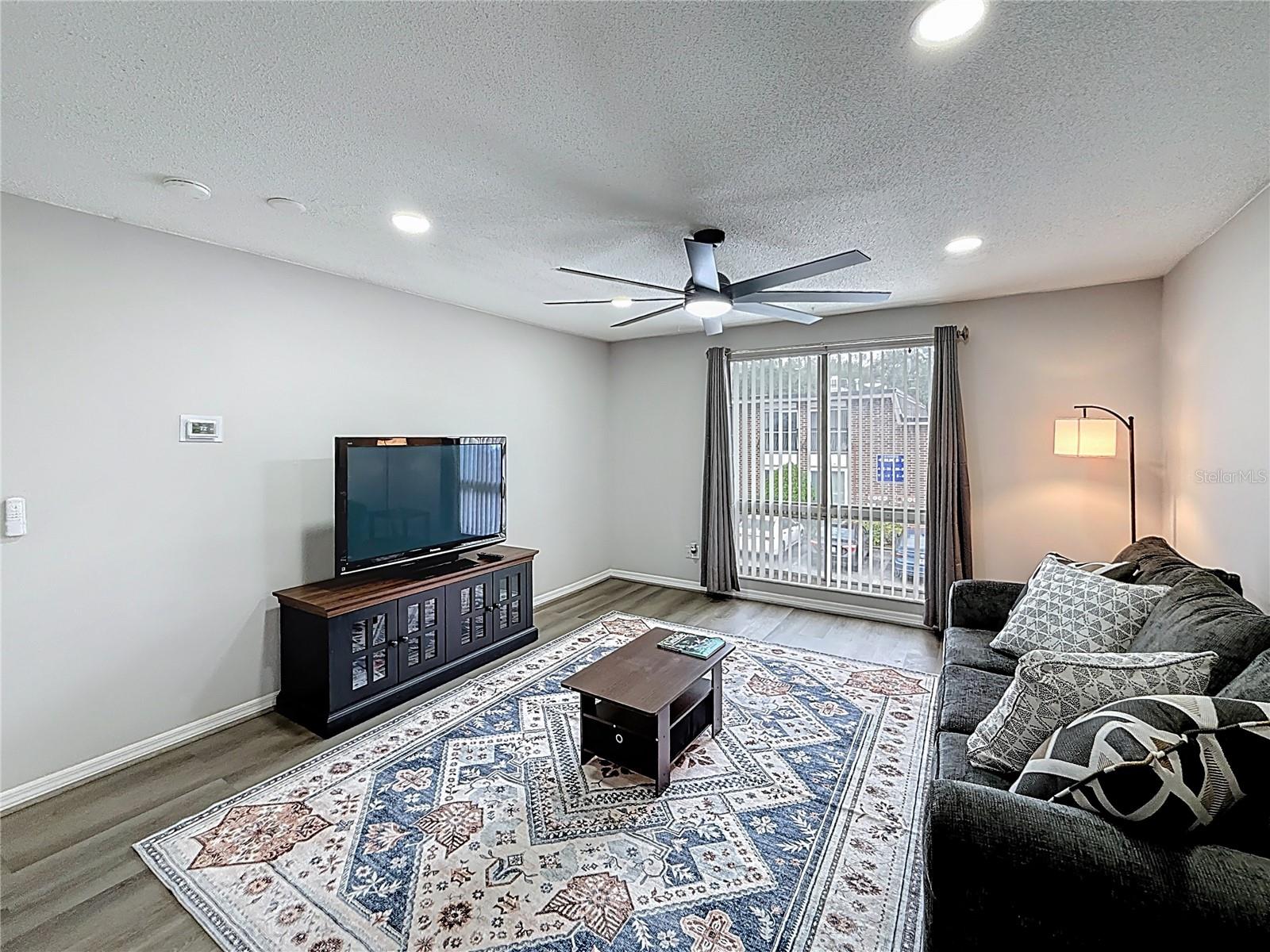 Image 4 of 28 For 1700 16th Court J21