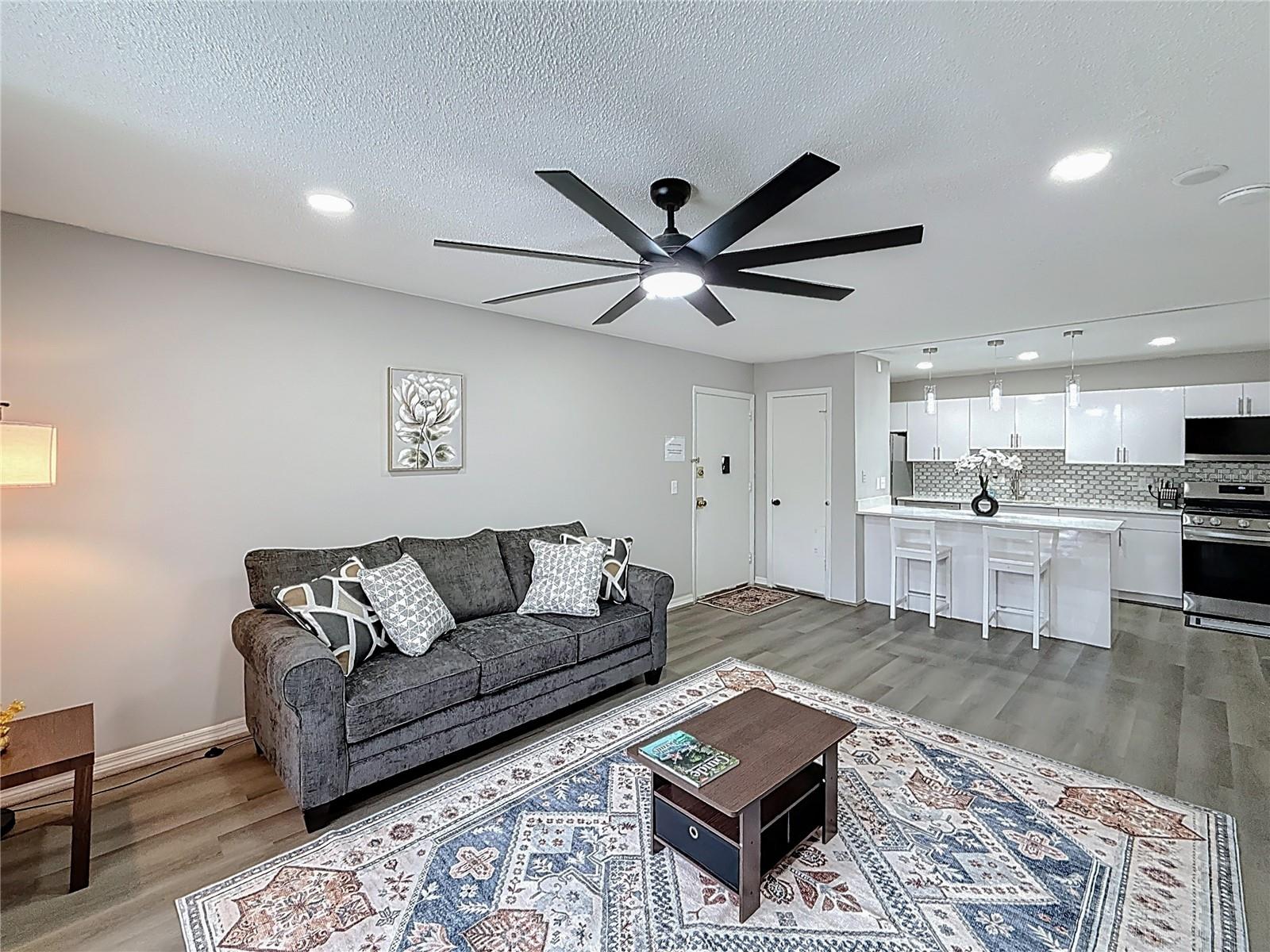 Image 6 of 28 For 1700 16th Court J21