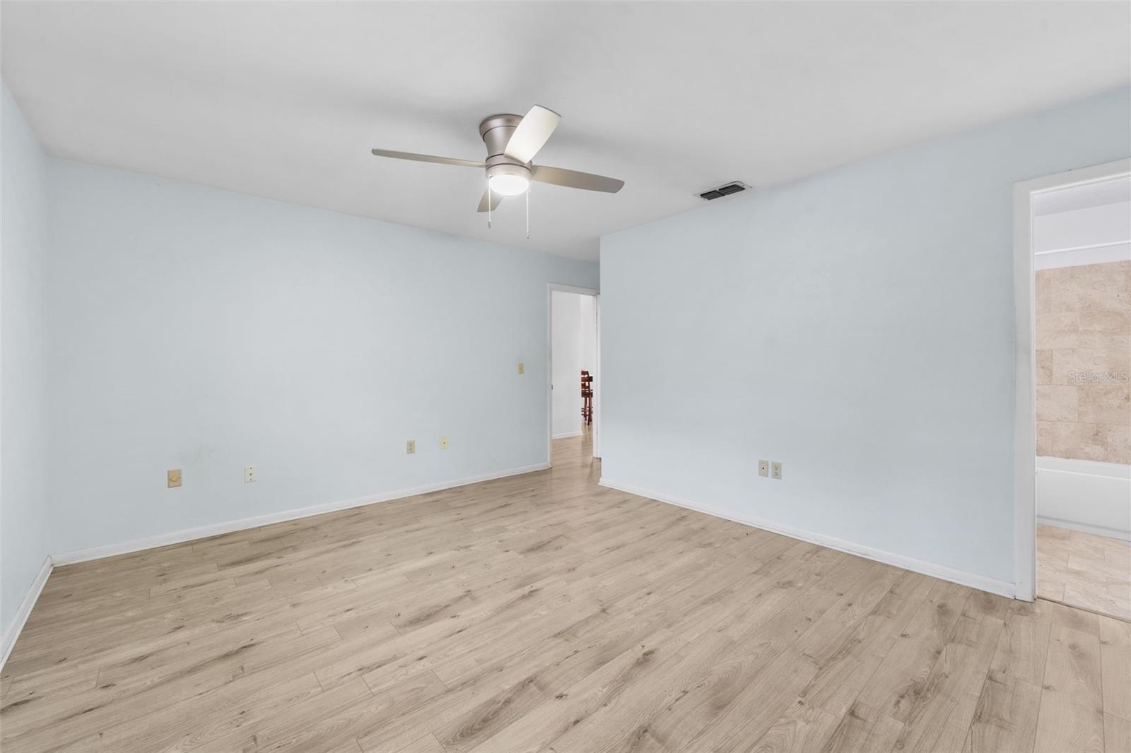 Image 15 of 29 For 1901 74th Terrace