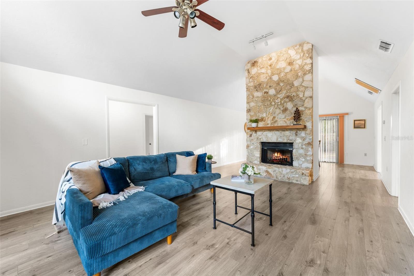 Image 4 of 29 For 1901 74th Terrace