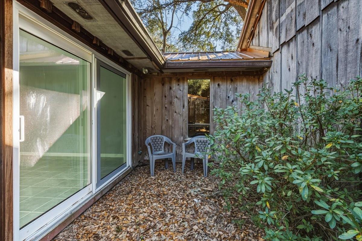 Image 25 of 33 For 1707 51st Terrace