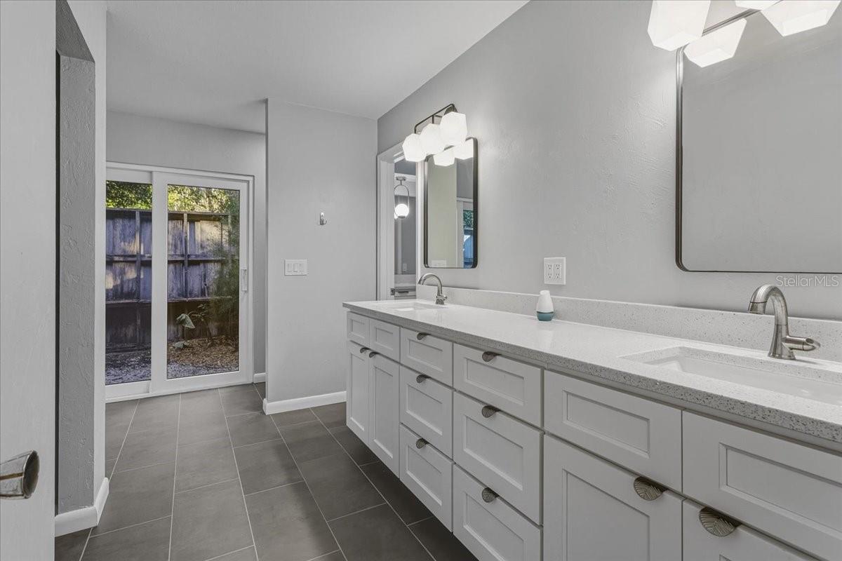 Image 29 of 33 For 1707 51st Terrace