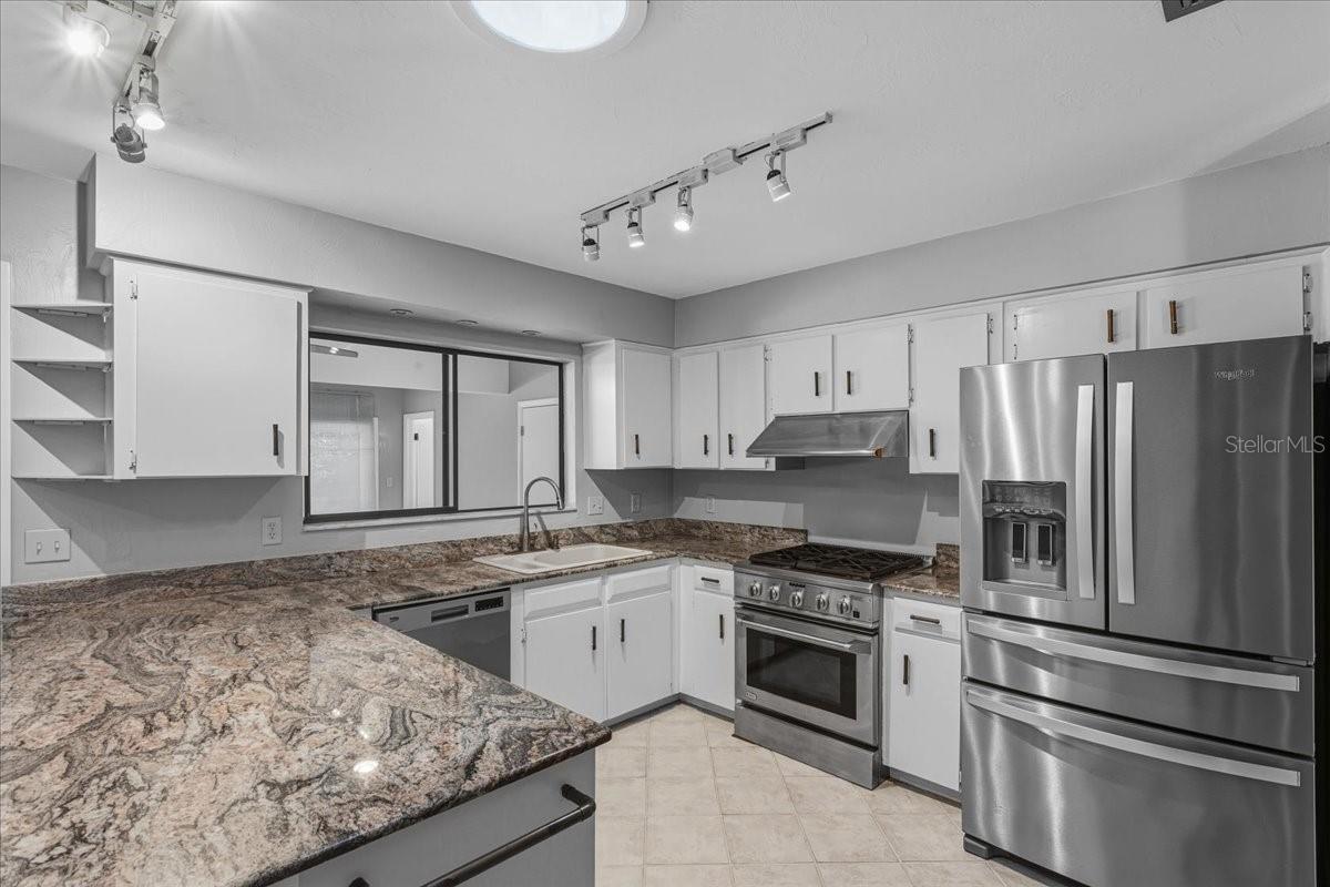 Image 8 of 33 For 1707 51st Terrace