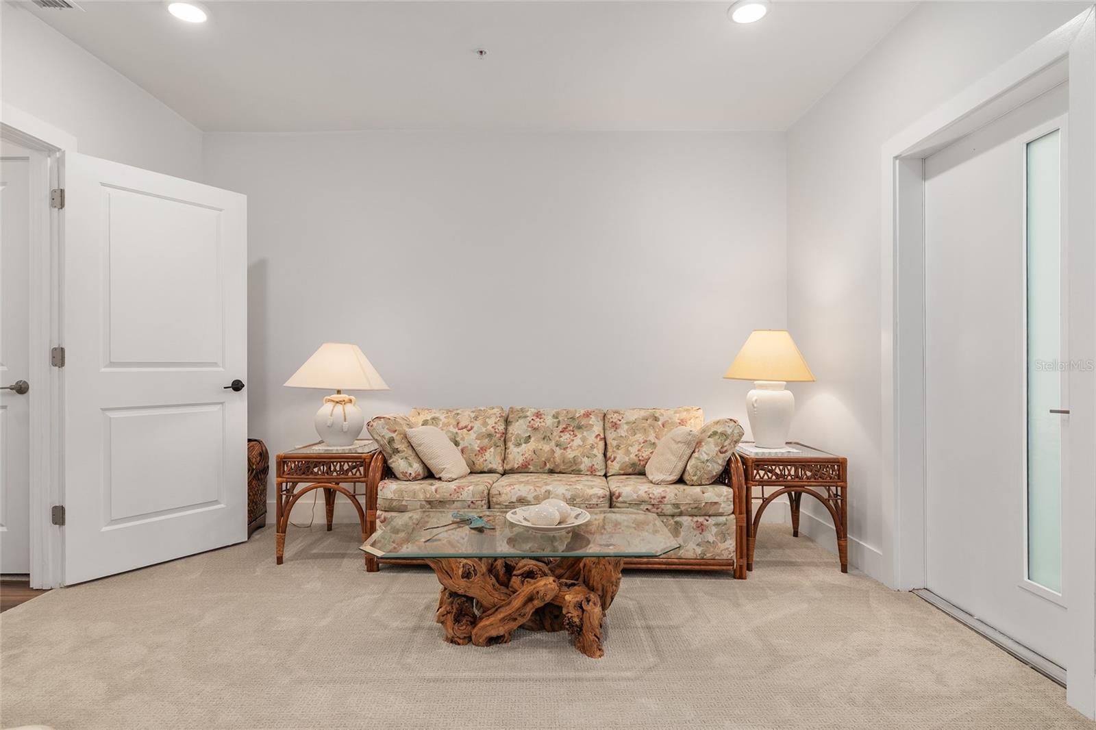 Image 11 of 82 For 2601 Williston Road 106