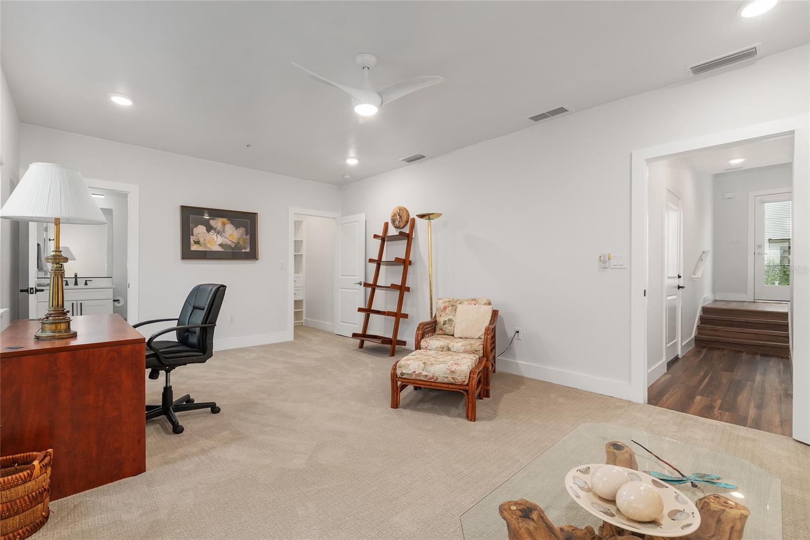 Image 12 of 82 For 2601 Williston Road 106