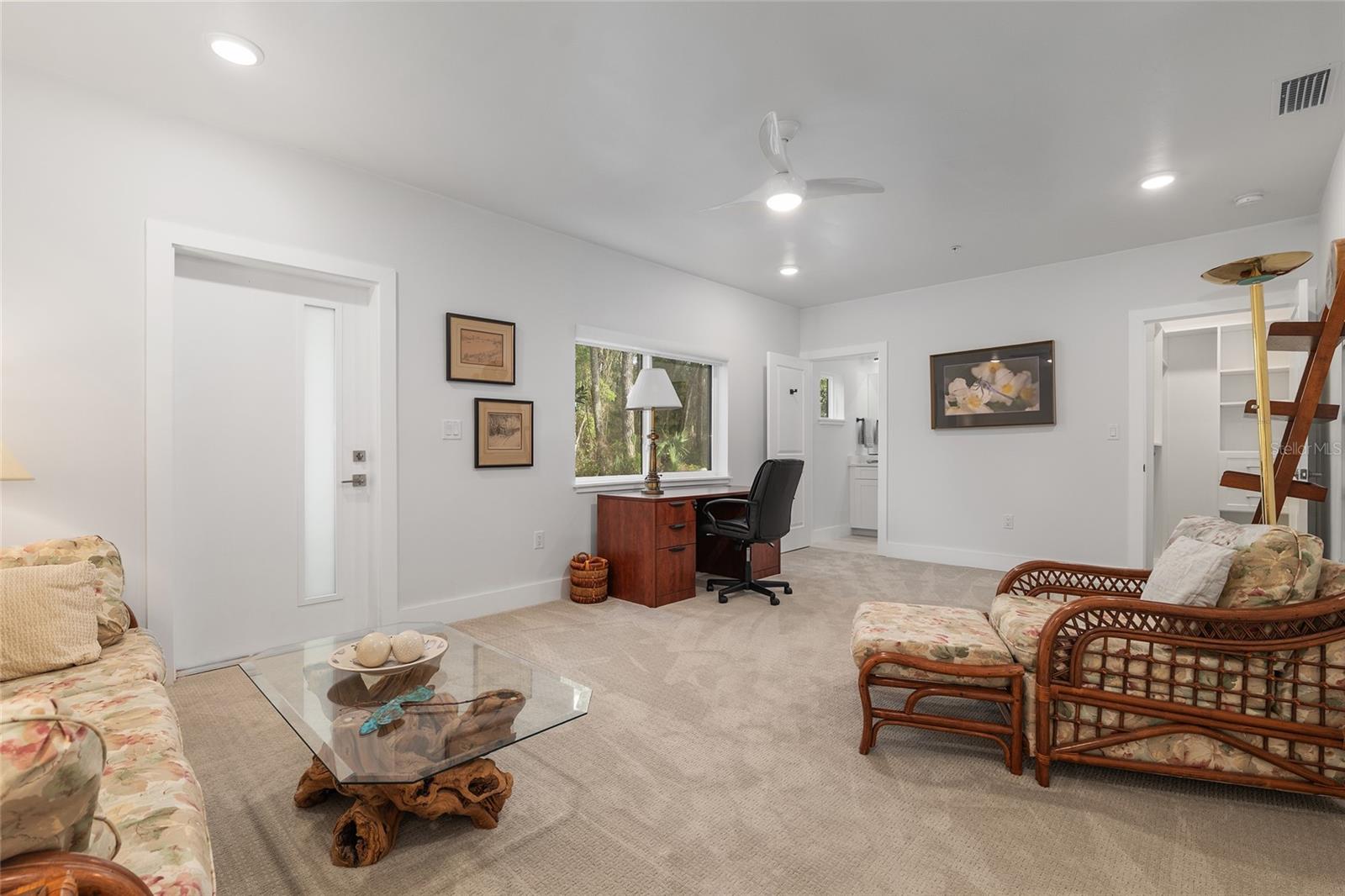 Image 13 of 82 For 2601 Williston Road 106