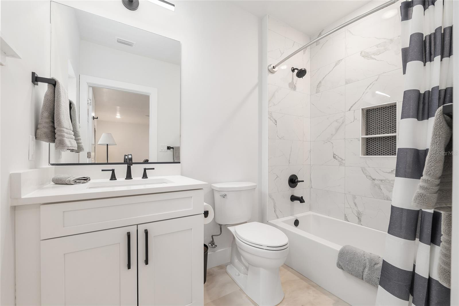 Image 16 of 82 For 2601 Williston Road 106