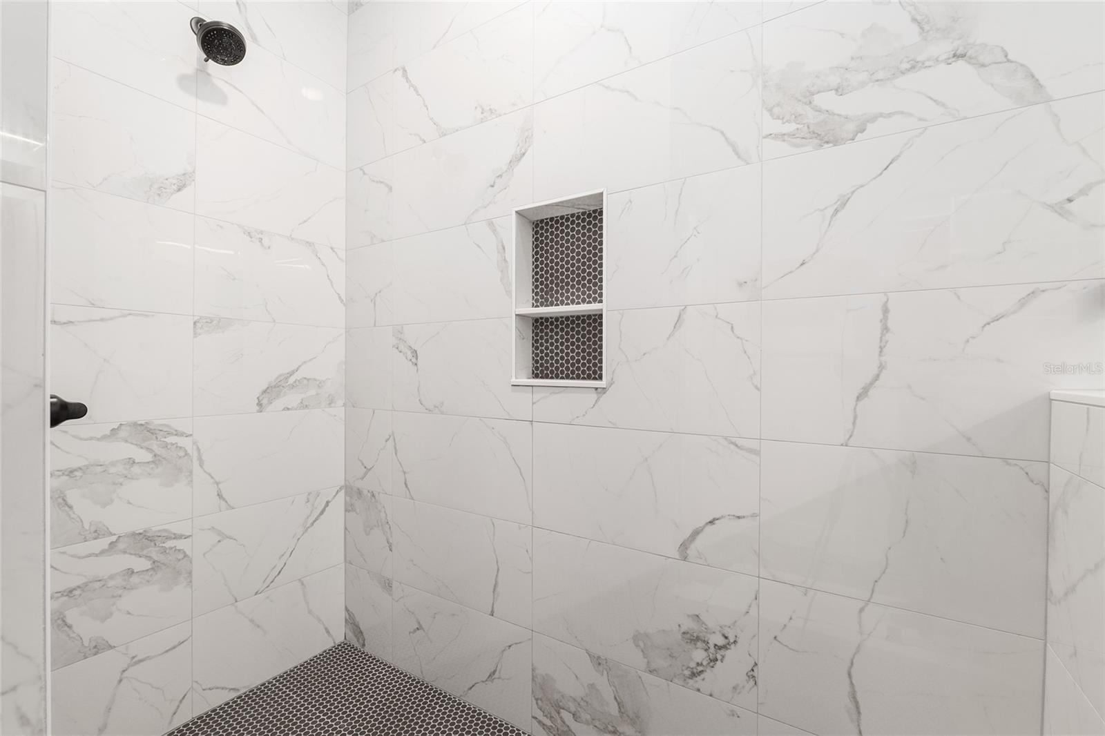 Image 60 of 82 For 2601 Williston Road 106