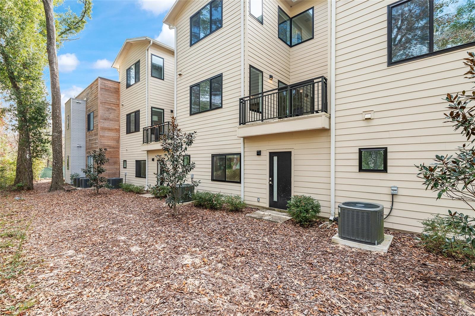 Image 76 of 82 For 2601 Williston Road 106