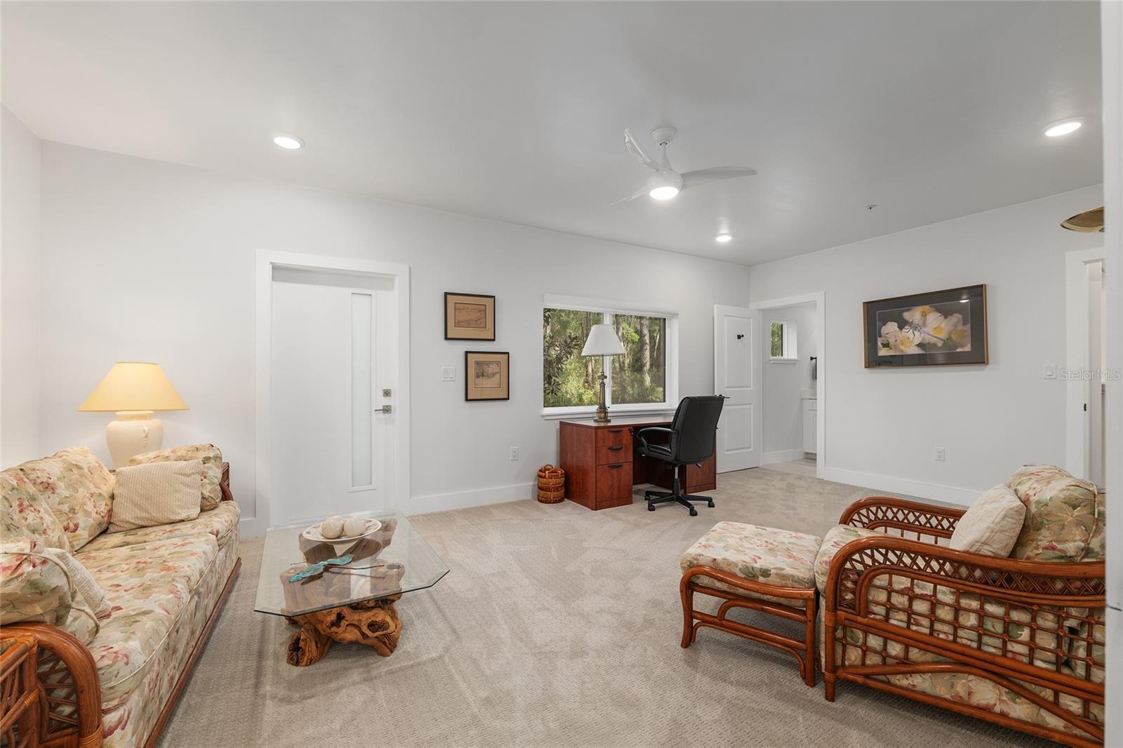 Image 8 of 82 For 2601 Williston Road 106